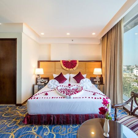Grand Palace Hotel & Resorts Sylhet Bagian luar foto