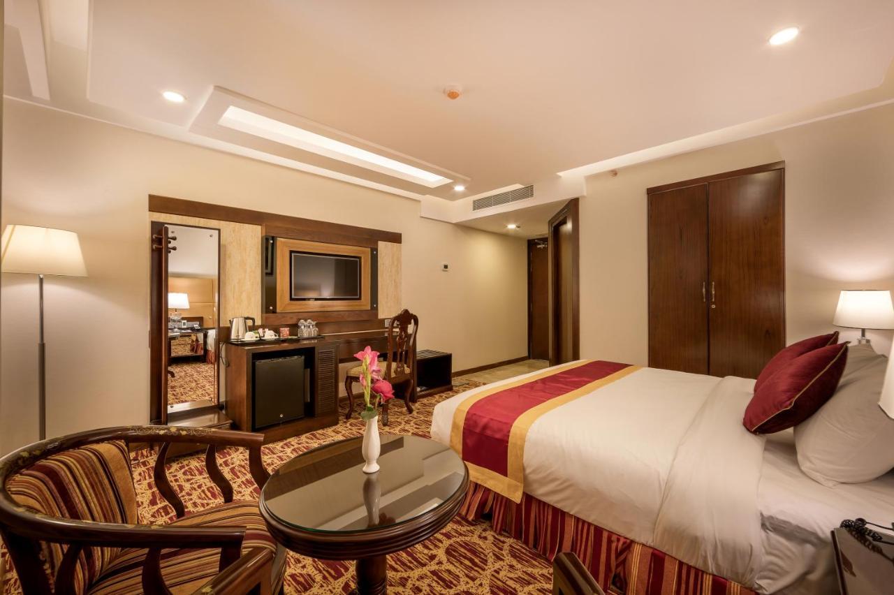 Grand Palace Hotel & Resorts Sylhet Bagian luar foto