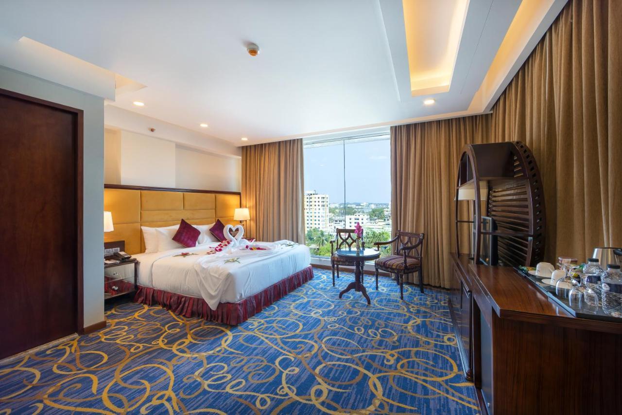 Grand Palace Hotel & Resorts Sylhet Bagian luar foto